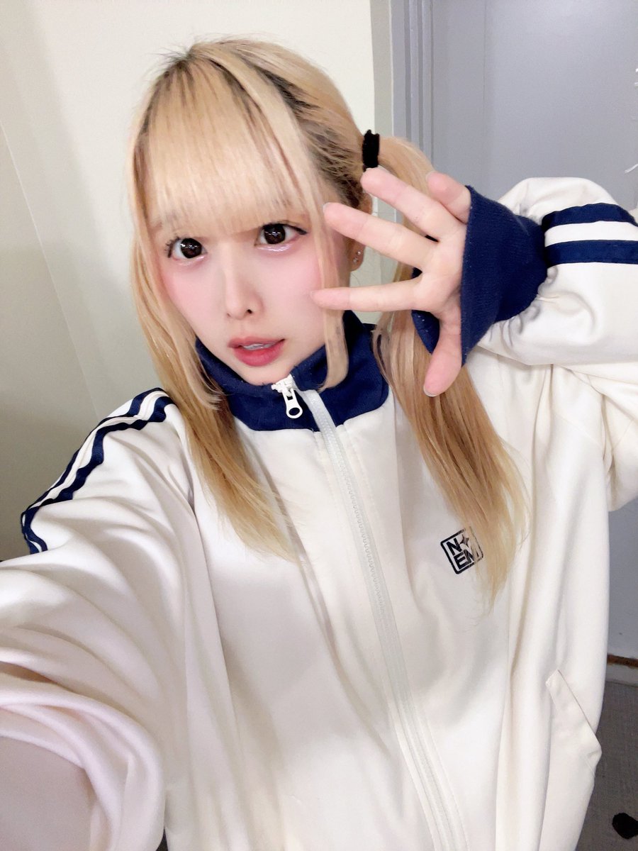 Runa_start's tweet photo. レッスンがんばってきたよ〜
今日もみんな頑張ってえらいねおつかれさま
おやすみ(՞- -՞)ᶻᶻᶻ https://t.co/WiF84E95lv