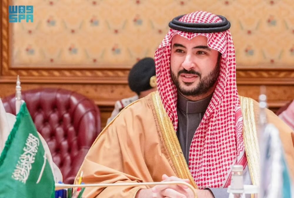 dalal_sa23's tweet photo. وزير الدفاع الأمير خالد بن سلمان قائد F-15 والحروب التكتيكية، الذي ارهب الدواعش وجعلهم يختبئون بجحورهم وكان يصطادهم كالذباب، اتذكر حينما اعلن عن مشاركته بالعمليات ضد الدواعش شنت عليه حملة كبرى، ولازالت اثار هذه الحملة إلى اليوم من الدواعش ومن والاهم. 

حفظ الله سيف الدفاع المتصدي للخوارج والدواعش واعداء الوطن 🇸🇦🔱.