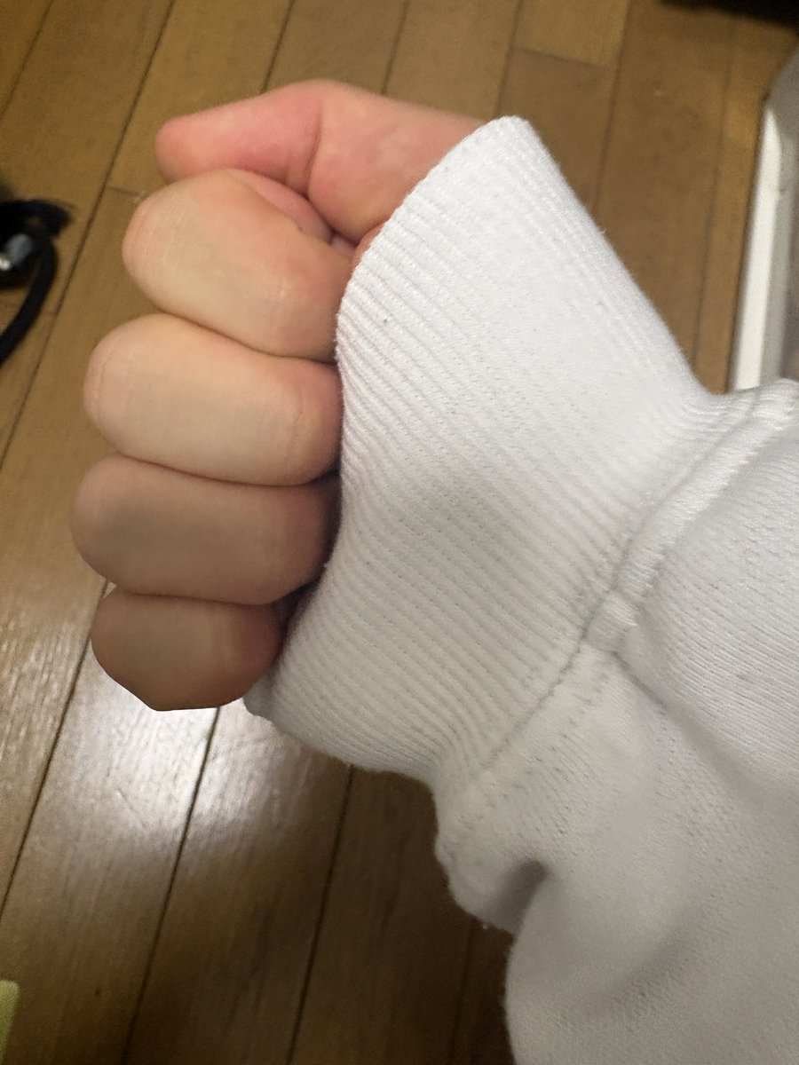 gakuseinourame's tweet photo. #私の隠れファンだよって人wwwwwwwwwwwwwwwwwいたらwwwwwwwwwwwちょっとwwwwwwwwwRTしてみてwwwwwwwwあれwwwwwwwww通知がwwwww来ませぬ 
来ない読みの萌え袖投下からのおやすみ https://t.co/QU8D8d5LLy