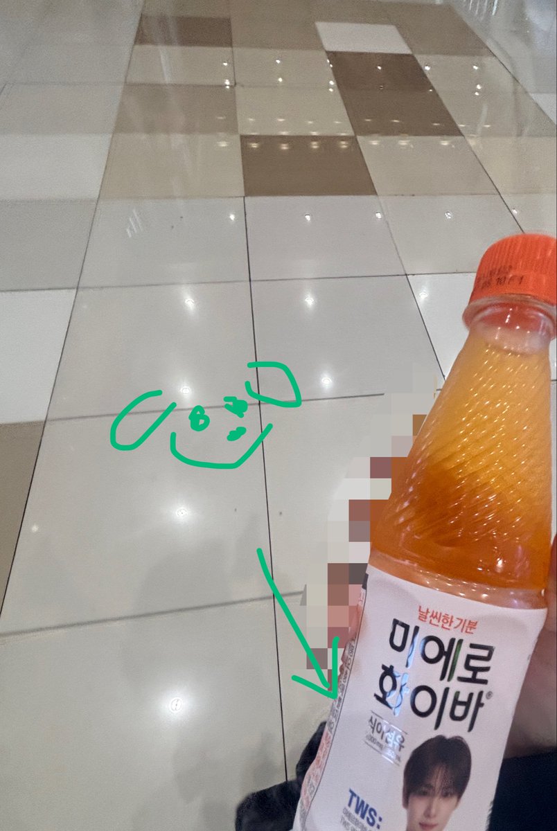 uhiiiiiiii44's tweet photo. 어떤여자와의이별식…. https://t.co/S0mMSIzLs1