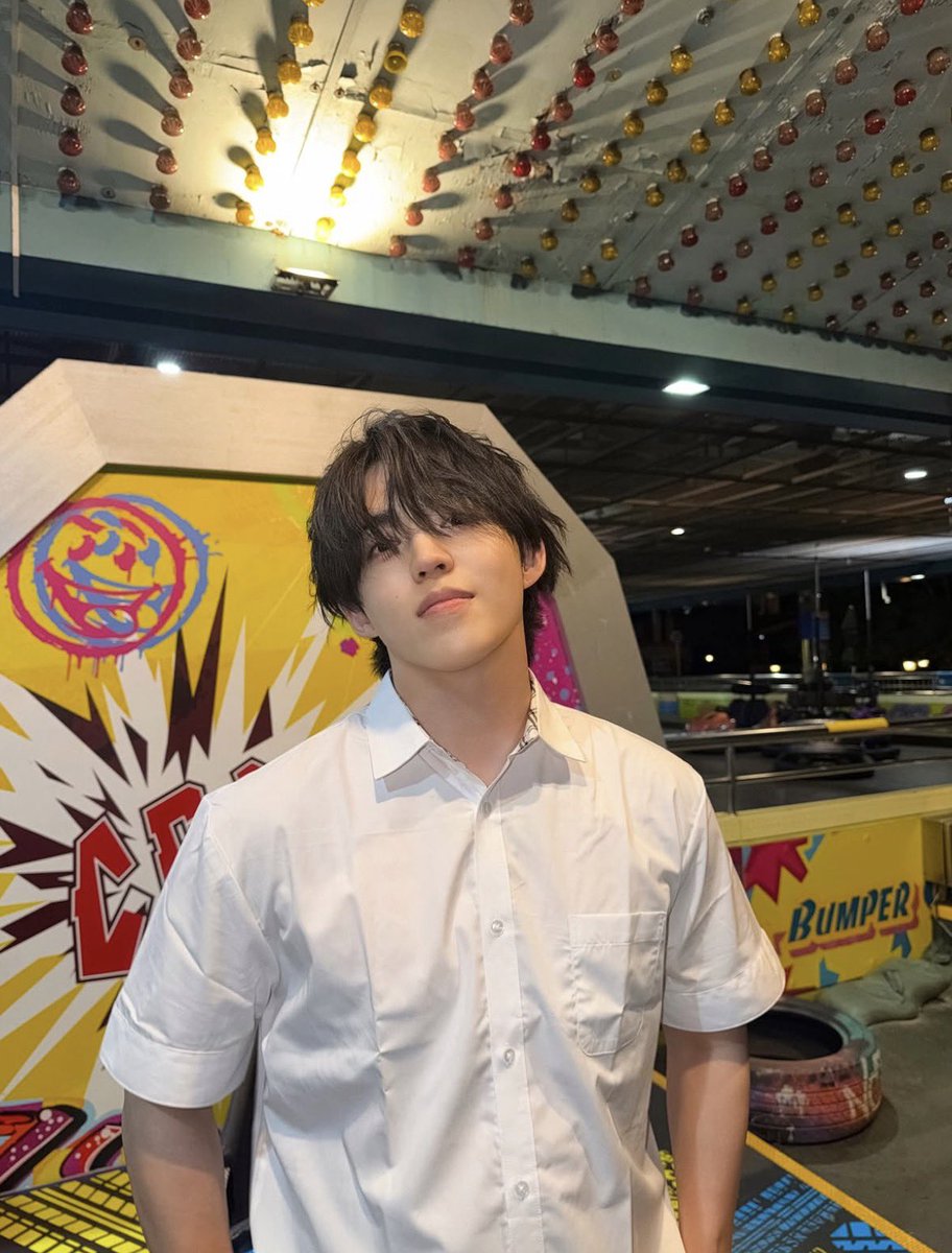 minghaocheoI_'s tweet photo. HES SOOOOO BOYFRIEND WHAT THE FUCKKKK https://t.co/OjWzDHTLYt