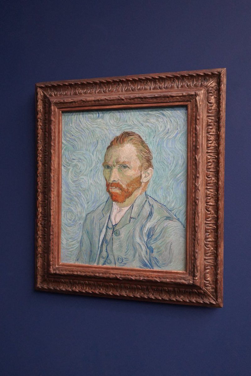 heijix86's tweet photo. Musee d’Orsay ครับ มีรูปของโมเน่แวนโก๊ะเยอะ แล้วก็มีหน้าต่างรูปนาฬิกาที่นทท.ชอบไปต่อคิวถ่ายรูป ซึ่งมันย้อนแสงมากเห็นแค่เงา 🥹 https://t.co/Py8fFogb7A