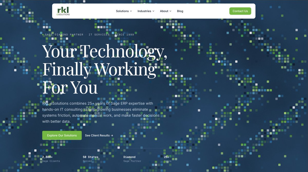 pranav_behal's tweet photo. Day 29 of designing websites &amp; apps

Today, I tried experimenting even more with the pixelated background

I made an arrow pattern that was on-brand with a tech company

I love how this turned out, and I'll keep iterating with pixel patterns https://t.co/O2kI3O4d20