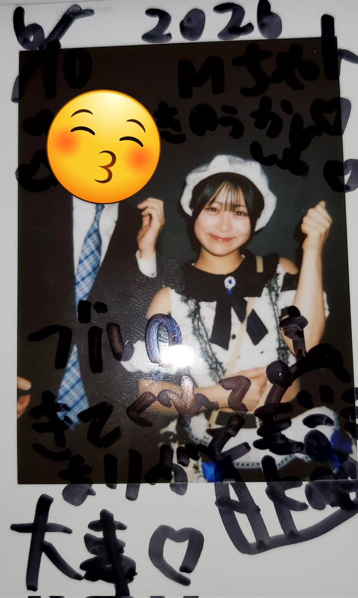 mii19921115's tweet photo. @itrip_sakura #桜咲 ちゃん🌸 3ステージお疲れさま👏
#dontcryanymore は久々だけど、のびのびと感情を高ぶらせて激熱🎸
テンポを抑えた #Lostday も歌詞の世界観がより伝わってきたよ👍
#iTRiP もオリジナル曲で盛り上がったし、 #おむすびコロコロ 初の6人体制も、りりちゃん分まで支え合っていて素敵🙆
#アイカレ https://t.co/awGVTujLTa