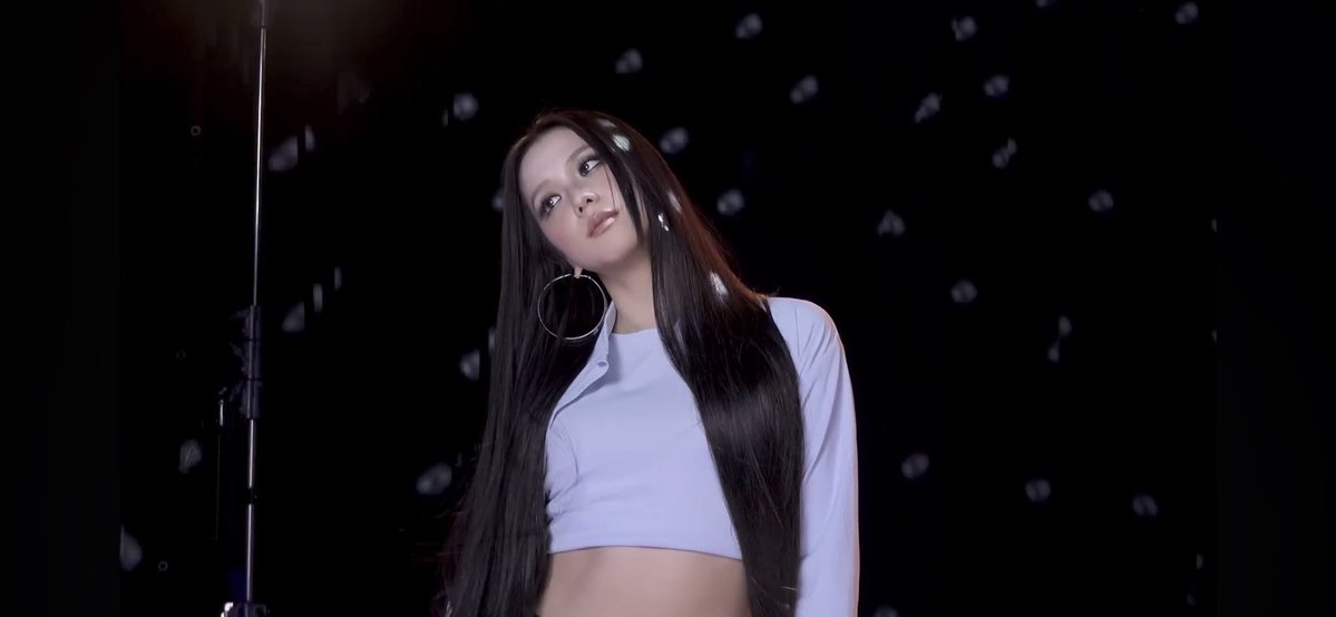 jisoosportraits's tweet photo. #JISOO #지수 https://t.co/BhvwsZyRzb