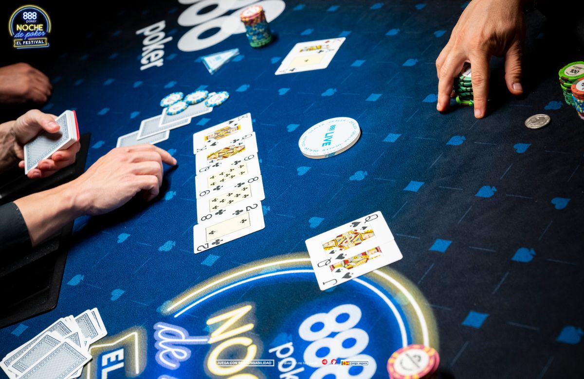 888pokerSpain's tweet photo. ¡Shuffle up and deal!

Comienza el Día 1A del Main Event de Noche de Poker El Festival Alicante ✈️ https://t.co/426pqopAhF