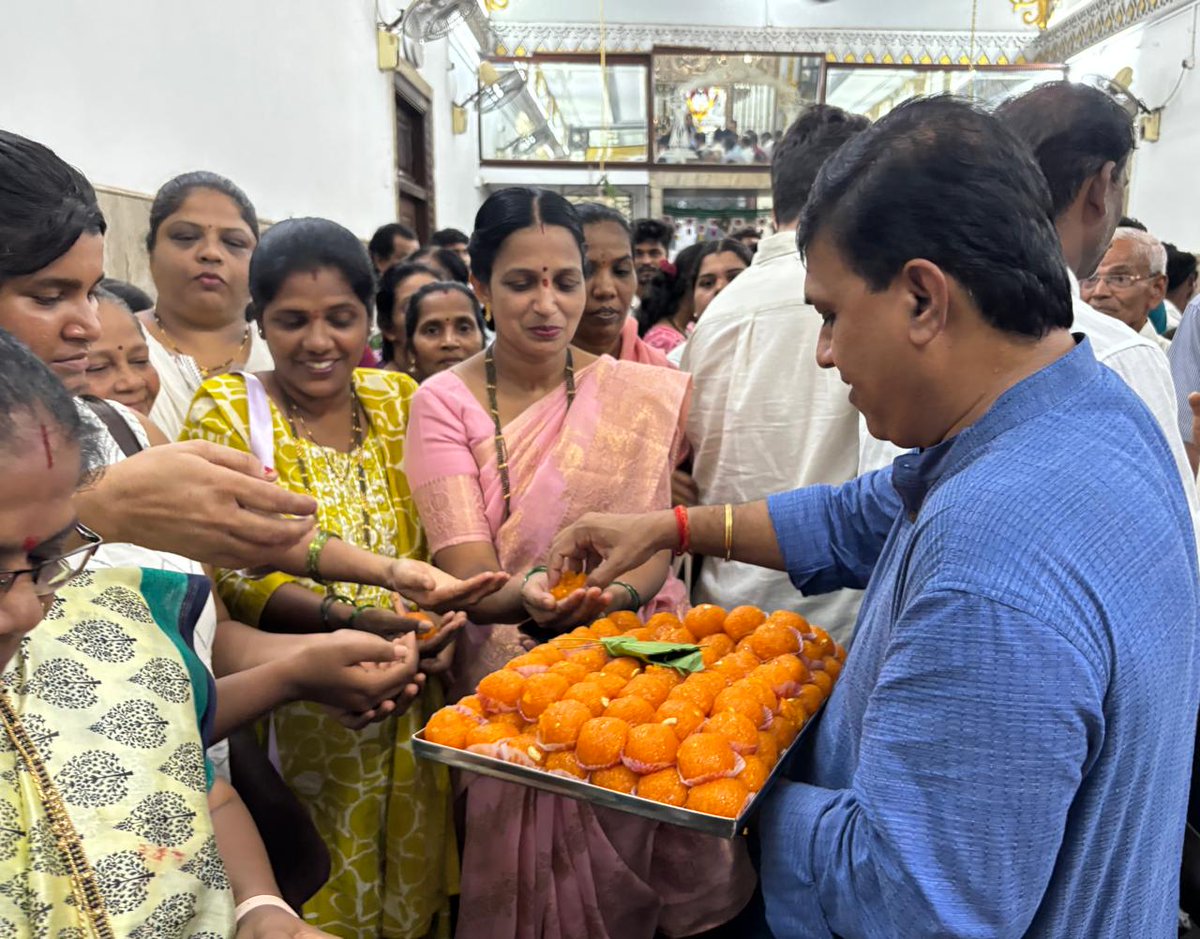 DajiSalkar's tweet photo. Offered prayers and performed Aarti for the good health, long life and continued service of Hon'ble Prime Minister Shri @narendramodi Ji on completing 12 remarkable years in office and becoming India's longest-serving Prime Minister.

@BjpVasco Mandal organised prayer gatherings at Shree Ovaleshwar Gopalkrishna Temple, Mundvel and Damodar Saal, Vasco, where devotees joined in seeking divine blessings for his continued leadership and service to the nation. Laddu prasad was distributed on the occasion.

May God bless Modi Ji with strength, good health and a long life as he leads India towards the vision of Viksit Bharat 2047.

🙏🇮🇳 #12YearsOfModiGovernment #NarendraModi #ViksitBharat #ModiHaiToMumkinHai