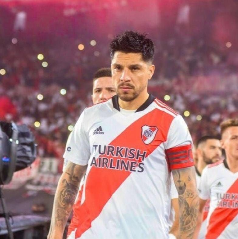 psrfaite's tweet photo. extraño a mi capi hot https://t.co/ozk3RGCpnw