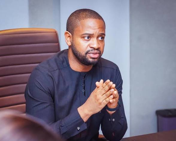 mamatii001's tweet photo. He is a young igbo man.
Chairman of South East development commission. 
16 billion was released to him as the commission budget. 
He rented one room as office for #160,000,000 per annum in Abuja and used some billions to enjoy himself. 
   Can we trust 1gb0 with Nigeria wealth?
  I doubt!!