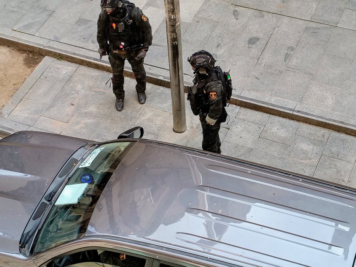 DanielL80097677's tweet photo. Els TEDAX de la Policía Nacional https://t.co/BHYDoOAKSZ