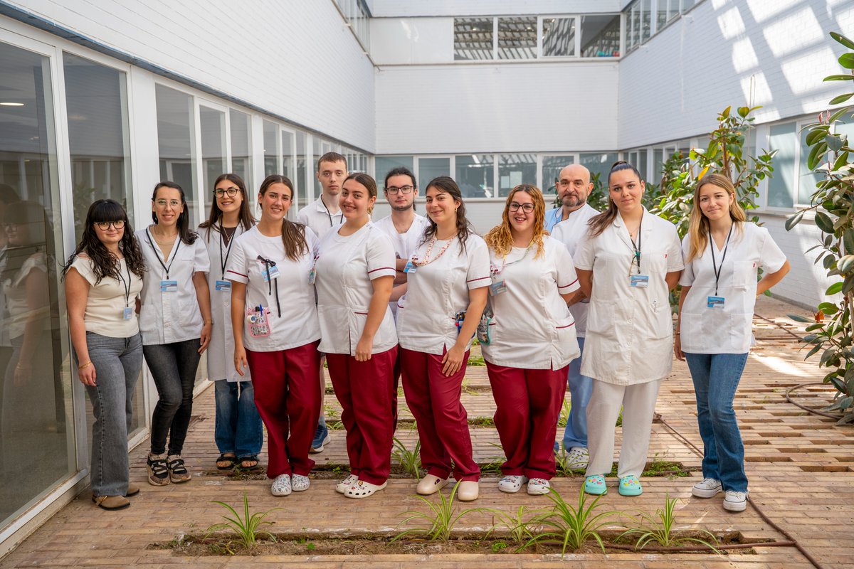 hmoradebre's tweet photo. 🎓 Aquests mesos tenim alumnes en pràctiques en àmbits com infermeria, farmàcia, TCAI, fisioteràpia i més.

Benvinguts als que comenceu i gràcies als que heu acabat la vostra estada. 🙌

Un agraïment especial als professionals que els acompanyen i fan possible aquest creixement! https://t.co/jMWGONzbf0