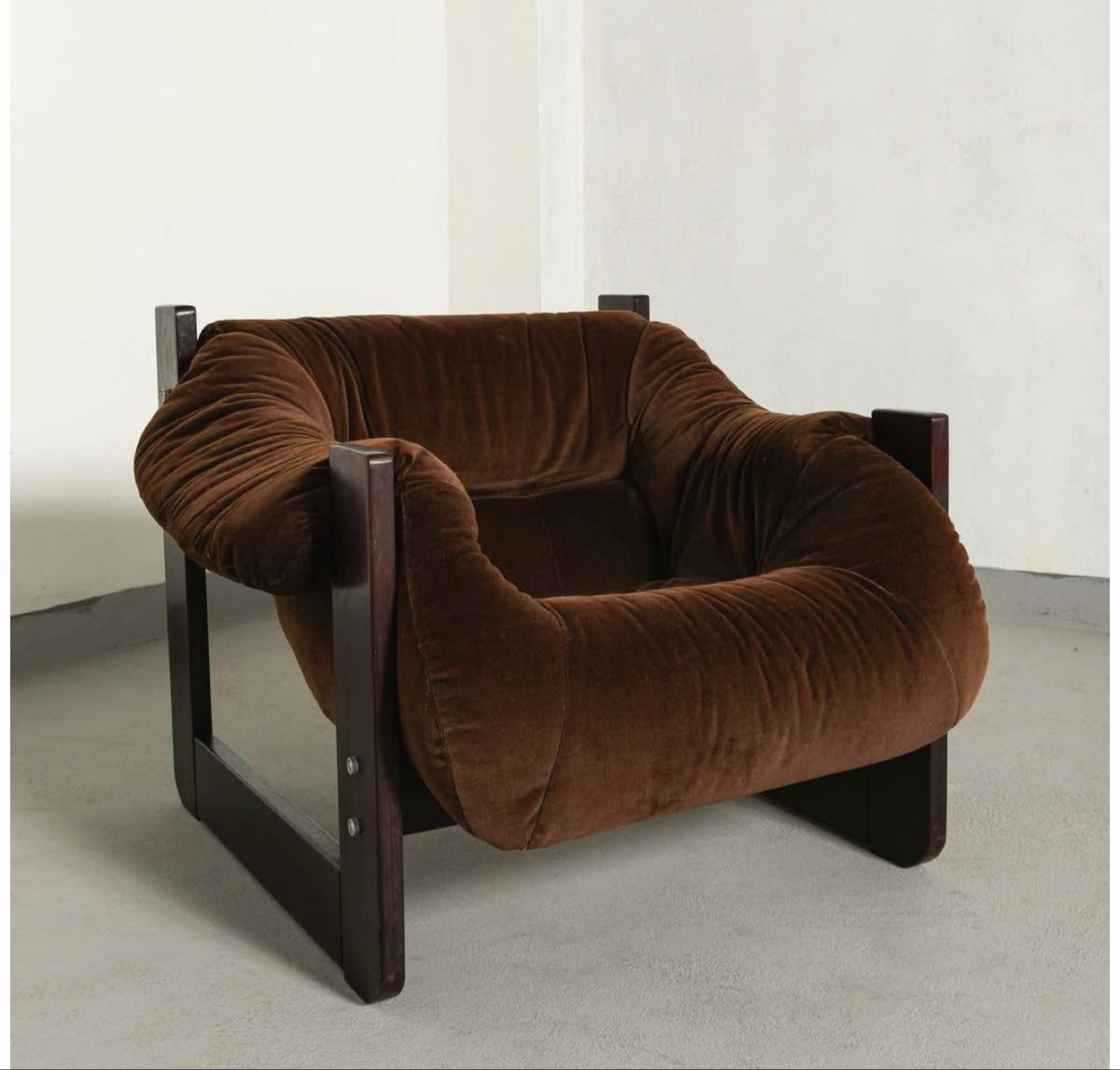 Cici_akanke's tweet photo. Which chair does it for you 😍 https://t.co/qfNfbB8xRf