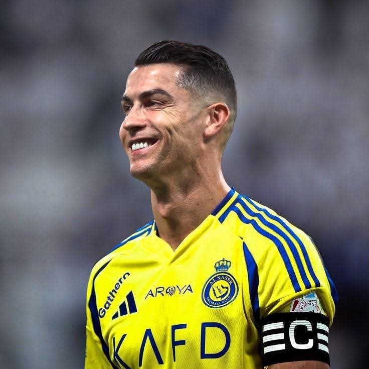 tchato18's tweet photo. 🚨 If Cristiano Ronaldo wins the World Cup this year, He will be the CLEAR favorite to win the 2026 Ballon D'or.🏆 https://t.co/80mvP4xLwL