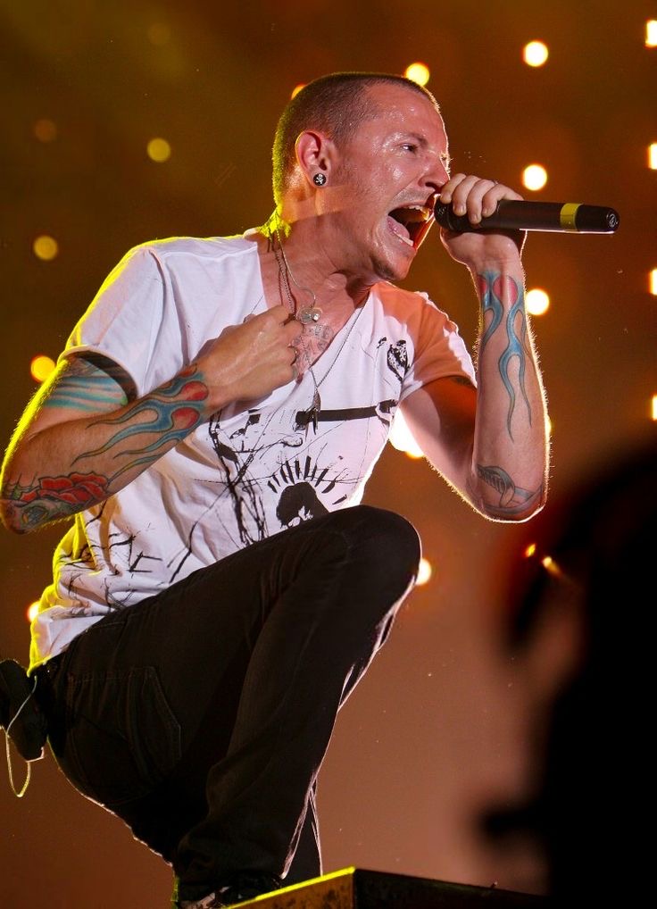 Chester_myangel's tweet photo. Immagini che puoi ascoltare, il mio amore 💙💙
#ChesterBe #ChesterBennington #LinkinPark https://t.co/9rYmcoTQsV