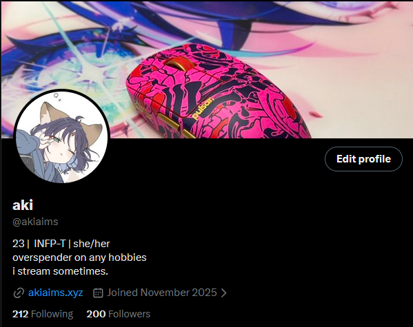 akiaims's tweet photo. thank you for 200! https://t.co/S9P8IsIWYs