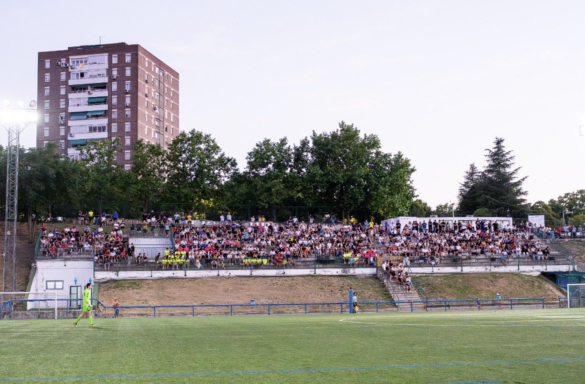 edmoratalaz's tweet photo. ¡GRACIAS, AFICIÓN! 💚🖤

Habéis llenado el Urbis y llevado en volandas a nuestro Aficionado B hasta conquistar el título de liga.

Este éxito también es vuestro. Gracias por estar, por animar y por creer siempre.

🏆 Campeones de Liga ⬆️ Ascenso

¡Lo hemos conseguido juntos! https://t.co/dk6maE5IS3