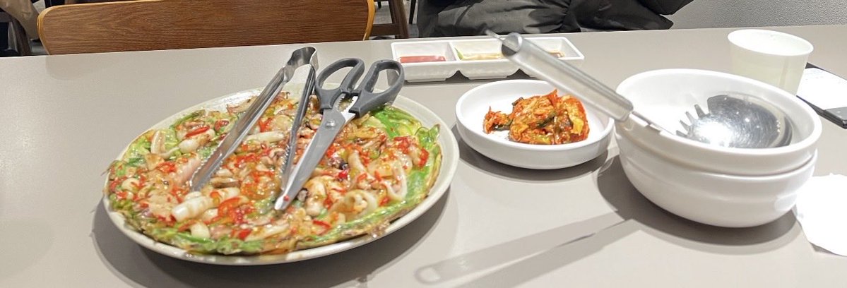 flower666a's tweet photo. 韓国おすすめ🇰🇷お店

ジョジョカルグクス 市庁店 조조칼국수 시청점

２７ Sejong-daero 11-gil, Jung District, Seoul, 韓国

きしめんも美味しいですが、
チヂミが特におすすめ

入りやすい雰囲気です✨ https://t.co/1SuV44OeBn