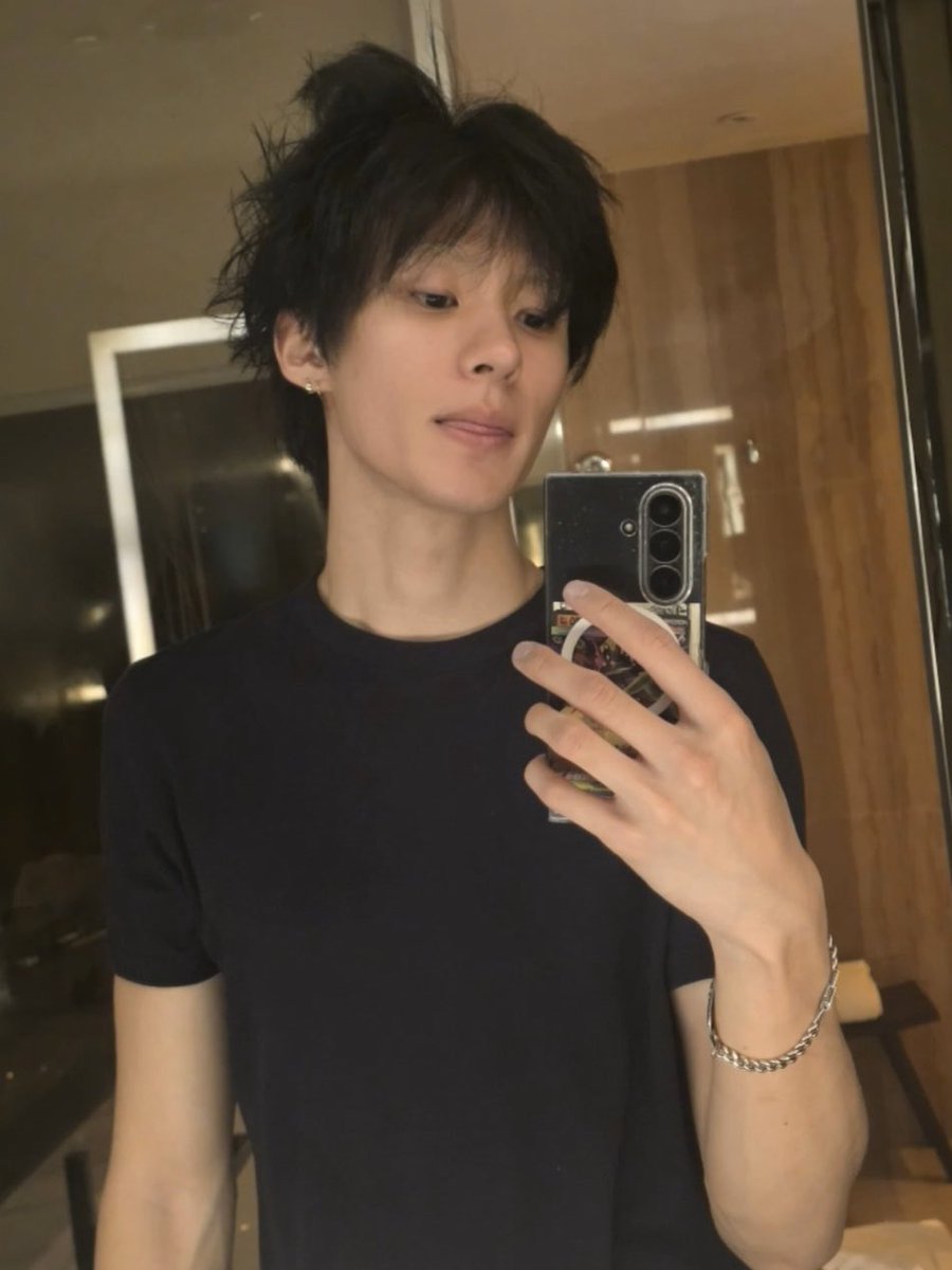 leeantonfan's tweet photo. anton is the coolest boy ever like damn https://t.co/cyEBvHbVc1