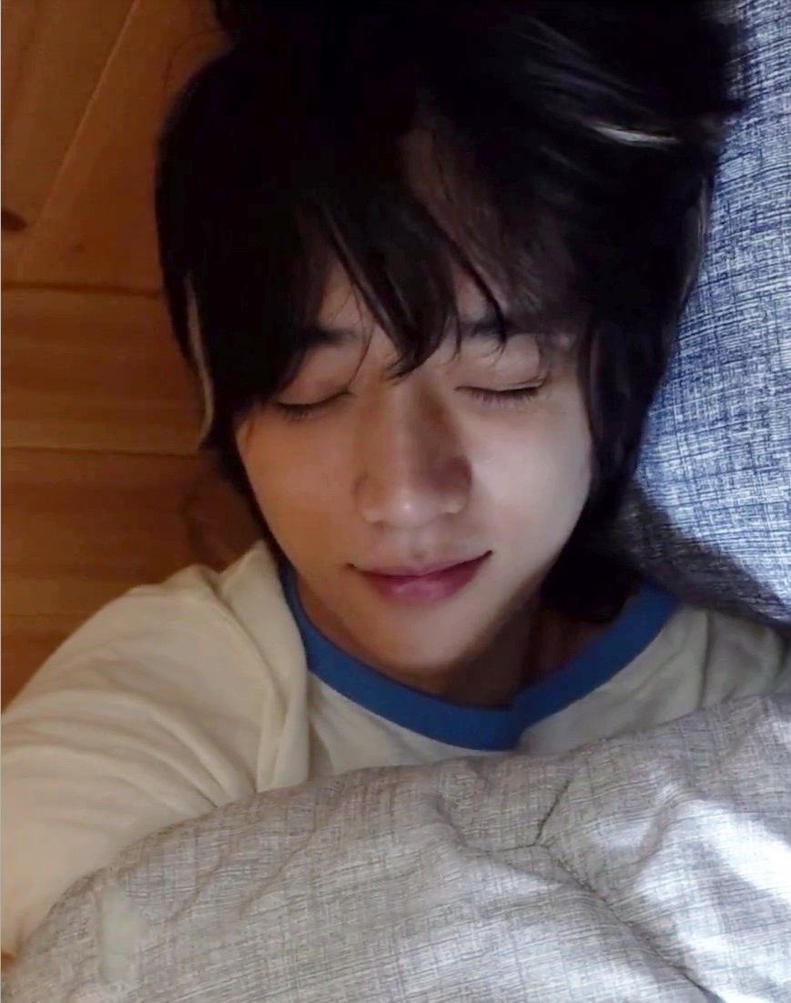dkfzhd_'s tweet photo. 자는 것도 이렇게 예뻐서 어떡해 ㅠ https://t.co/MVymtiFzfQ