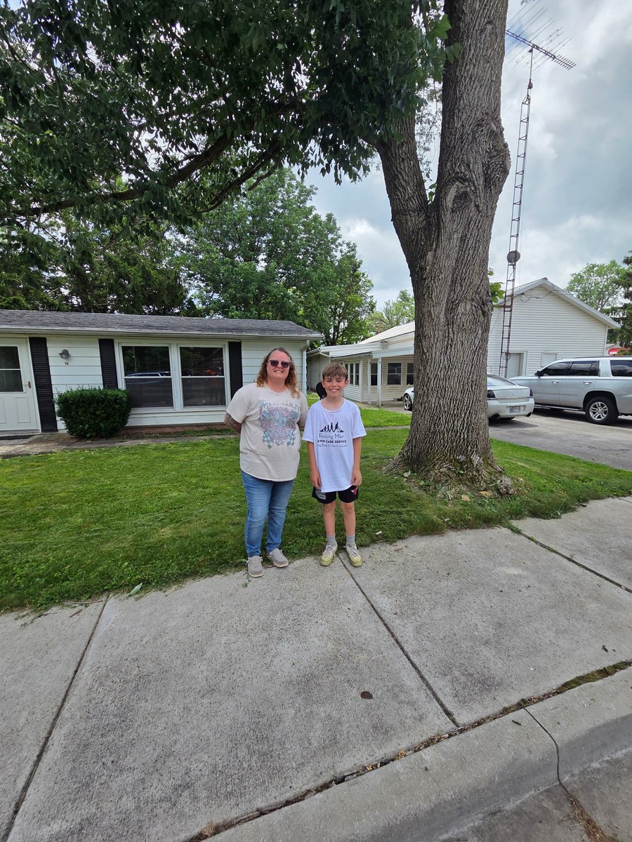 iamrodneysmith's tweet photo. Karter of Cambridge City, Indiana who is taking part in our 50 yard challenge has recently submitted a new lawn ! https://t.co/lGNocr13ZY