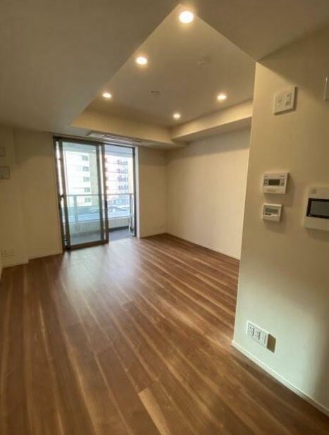 pen__heya's tweet photo. 🔁1500×1
西新宿審査緩めタワーマンション🏙️🏙️🏙️

✔西新宿五丁目 徒歩5分
✔2017年築
✔47㎡超えの広々1LDK
✔家賃27万円
✔ホテルライクな高級共用部

「狭い部屋は嫌」
「築古は嫌」
「タワマン系の雰囲気が好き」

そんな方に刺さるお部屋です🐧✨

しかも、

☑寝室をしっかり分けられる
☑荷物が多くても安心
☑都心へのアクセス抜群
☑友達を呼んでも自慢できる

夜職の方からお問い合わせが一番多い
“ちょうどいい高級感” のある物件です🏙️

こういう物件は退去前に申込みが入ることも多いので、
気になる方はお早めに📩

詳細・審査相談はDMまで🐧