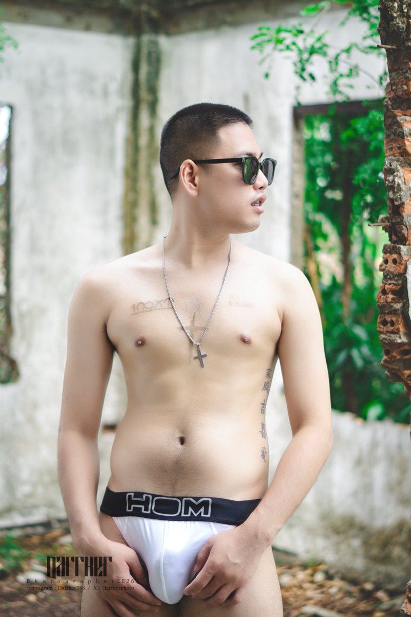 DarrkerP78's tweet photo. White🤍🦔
Model : @mm_menz_mm ❤️‍🔥
Photogp : @DarrkerP78  💫 https://t.co/NqmFzBf9f5