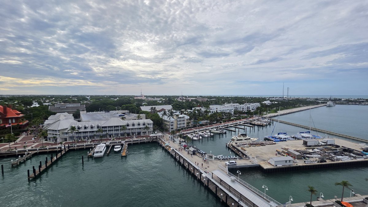 AirborneJM's tweet photo. Key West Florida https://t.co/Z7VPevSOHL