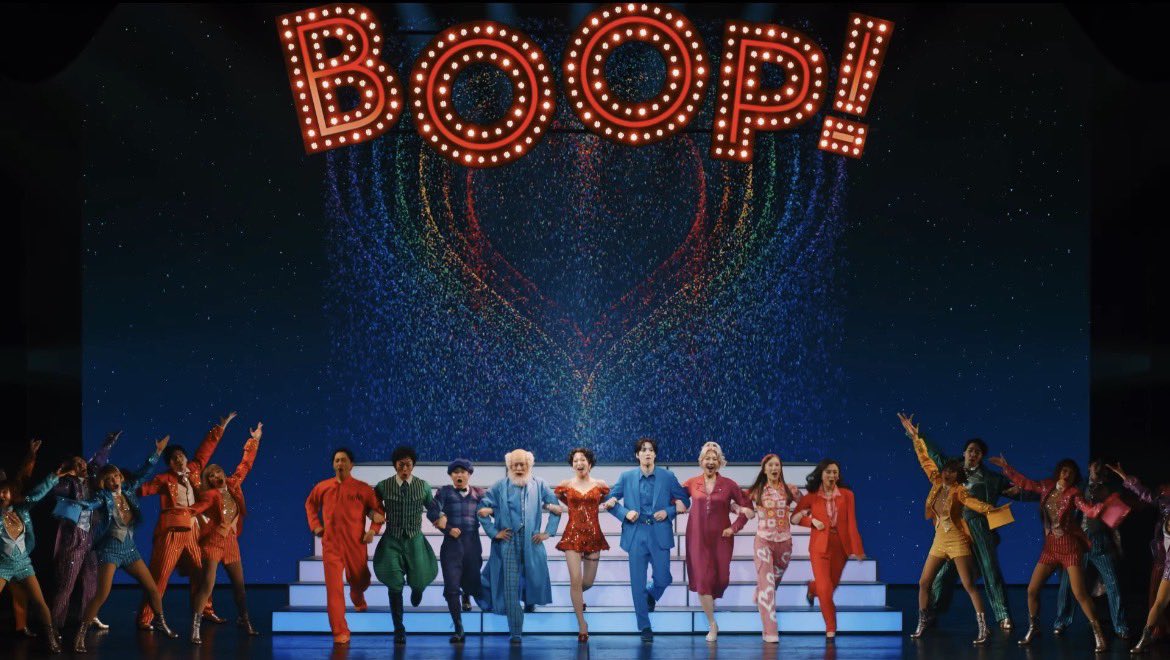 Mu_ton910's tweet photo. 今日はマチソワ！
ありがとうございましたっ🎵

今回の僕の全役
クラレンス、イエローボーイ、ピアニスト、パパラッチ、ブープドラァグ

カンパニーのボーカルキャプテンも担当してます🎤

明日からもよろしくお願いしまーす🔥

#boopthemusical https://t.co/Jfyc4keYUJ