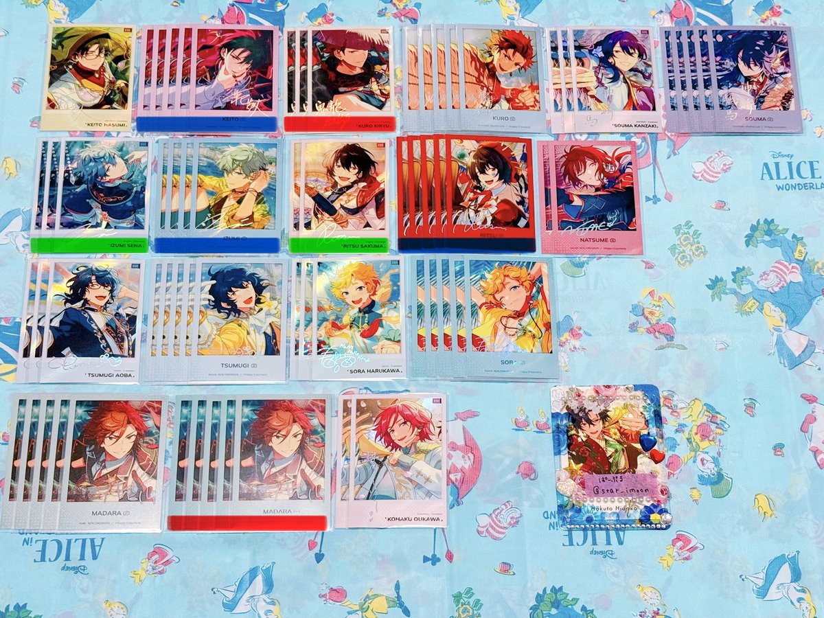 star_imoon's tweet photo. 【交換】 あんスタ 偶像夢幻祭 中国
星幻時序写真カード チェキ

譲✩ 画像1-3

求✩ 画像4
北斗 藍良 日和 嵐 夏目

⿻ 🟩線→♥との交換のみ(🟥線含むまとめて優先)
⿻ 🟦線→♥>🎀との交換or🟥線含む交換
⿻ 郵送(2点~) https://t.co/bM966wbvtH