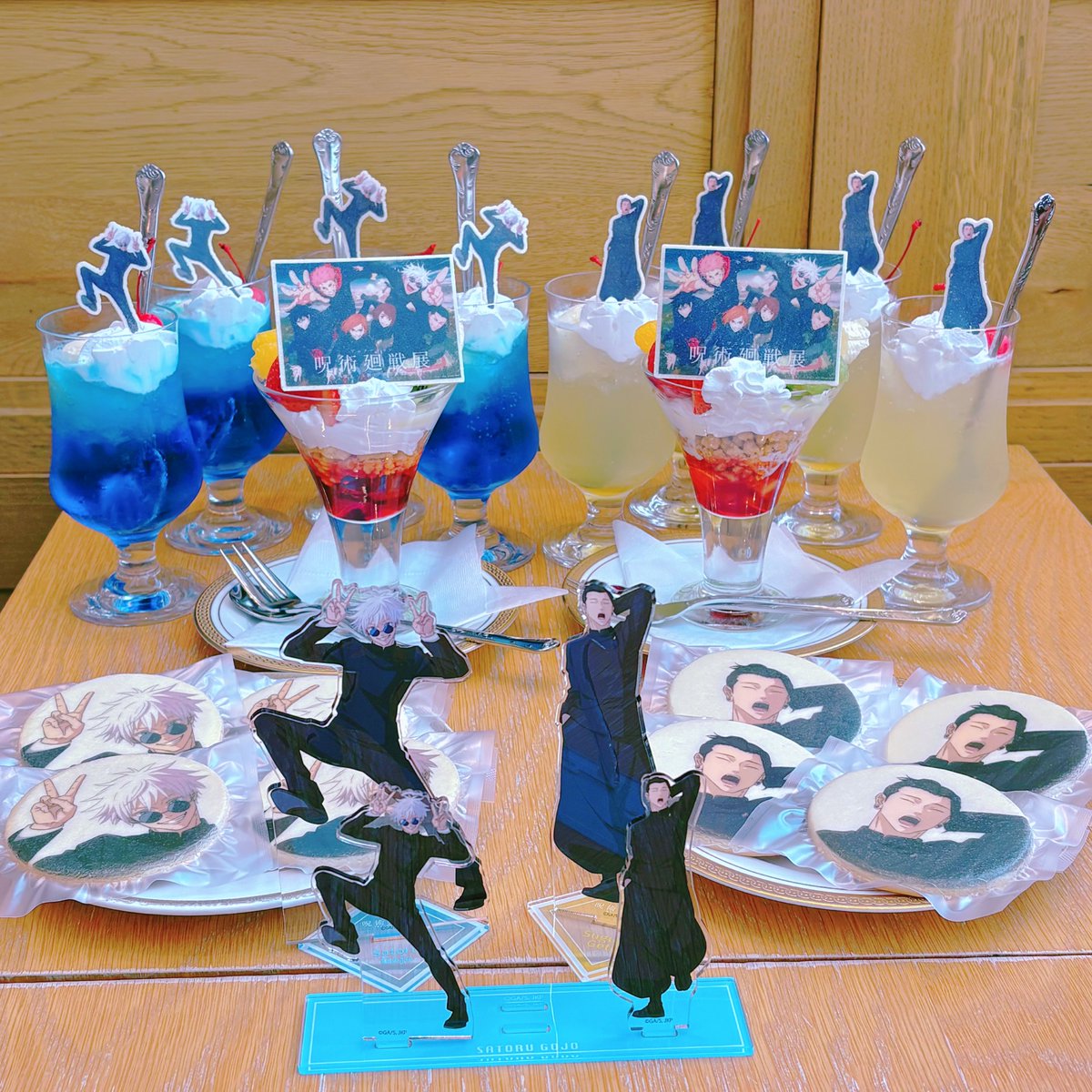 violamadeus's tweet photo. アニ呪展コラボカフェ楽しかった〜🍒

五夏大集合🩵ྀི💛ྀི https://t.co/Py369VRuZj