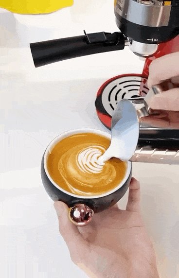 carr69371's tweet photo. [Mid-week slump = coffee in one hand, screen saver on repeat, work waiting… but let’s enjoy this 5-minute calm first ]， https://t.co/K8HXoudqlp