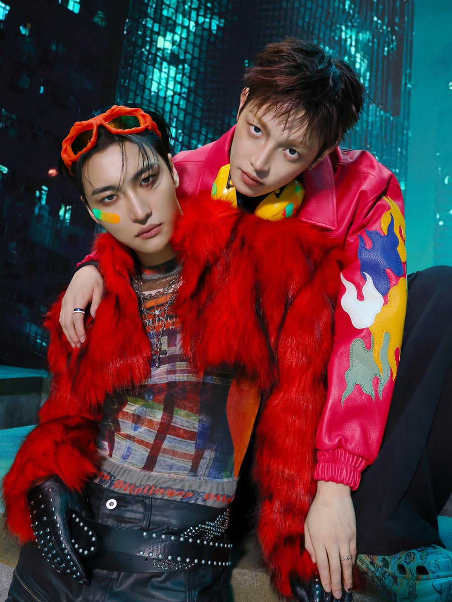 starberrybuns's tweet photo. possessive alpha hj completely draped over HIS omega https://t.co/j7nwmWtIwP