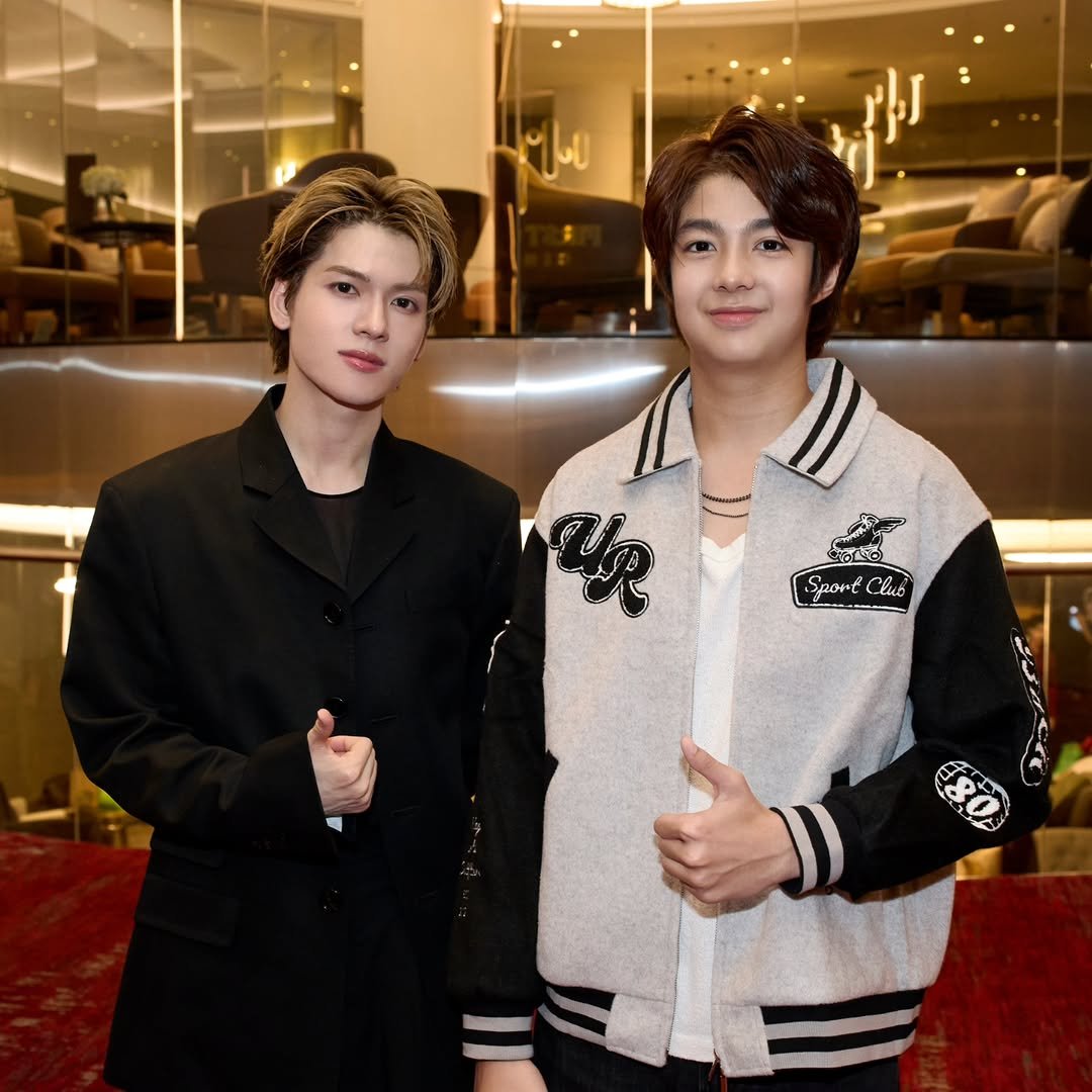 deerJS's tweet photo. ไม่ลืมที่จะยกเยี่ยม5555555555
เมลิคโตทันพี่ยอร์ชแล้วววววว https://t.co/hX8z6es8tY