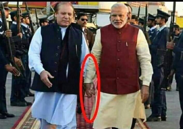 MahiDJi2Boss22's tweet photo. बिना बुलाये पाकिस्तान केक खाने जाने वाले के लिए ये शब्द शोभा नहीं देता 😂😂😂😂😂 https://t.co/aztrwBkRnT