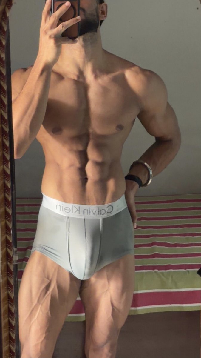hunky_deepak's tweet photo. 😜🫣🫵 You understanding..😜🥵 https://t.co/xdO2PNXADZ