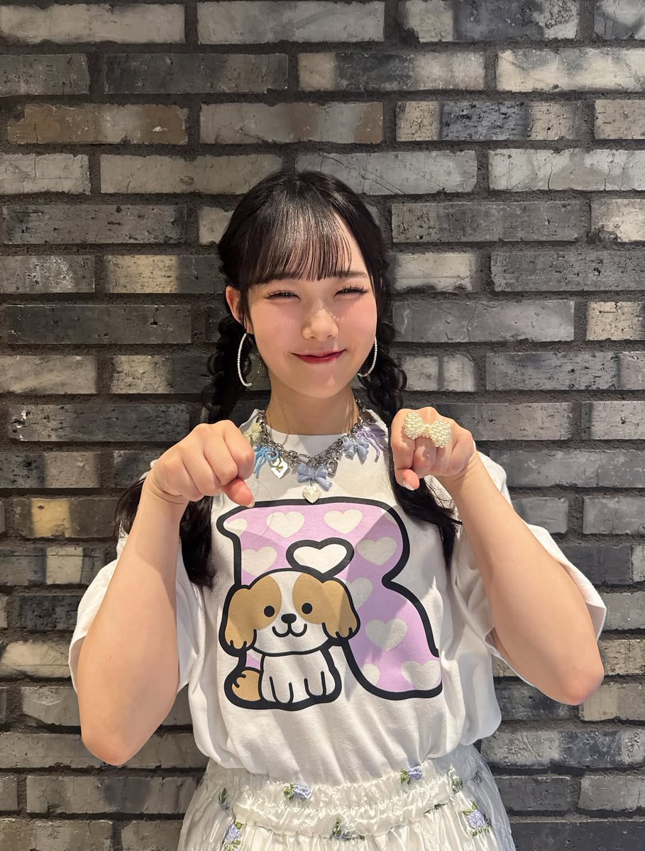 bibinyann's tweet photo. 昼間の仕事終わり～夜の仕事の準備する！

りさちは今日はお仕事かな？楽しい1日になってるといいな！

では、夜の仕事もがんばりさ～しますね！

＃入江里咲 ちゃん https://t.co/Yci3Vy4nVv