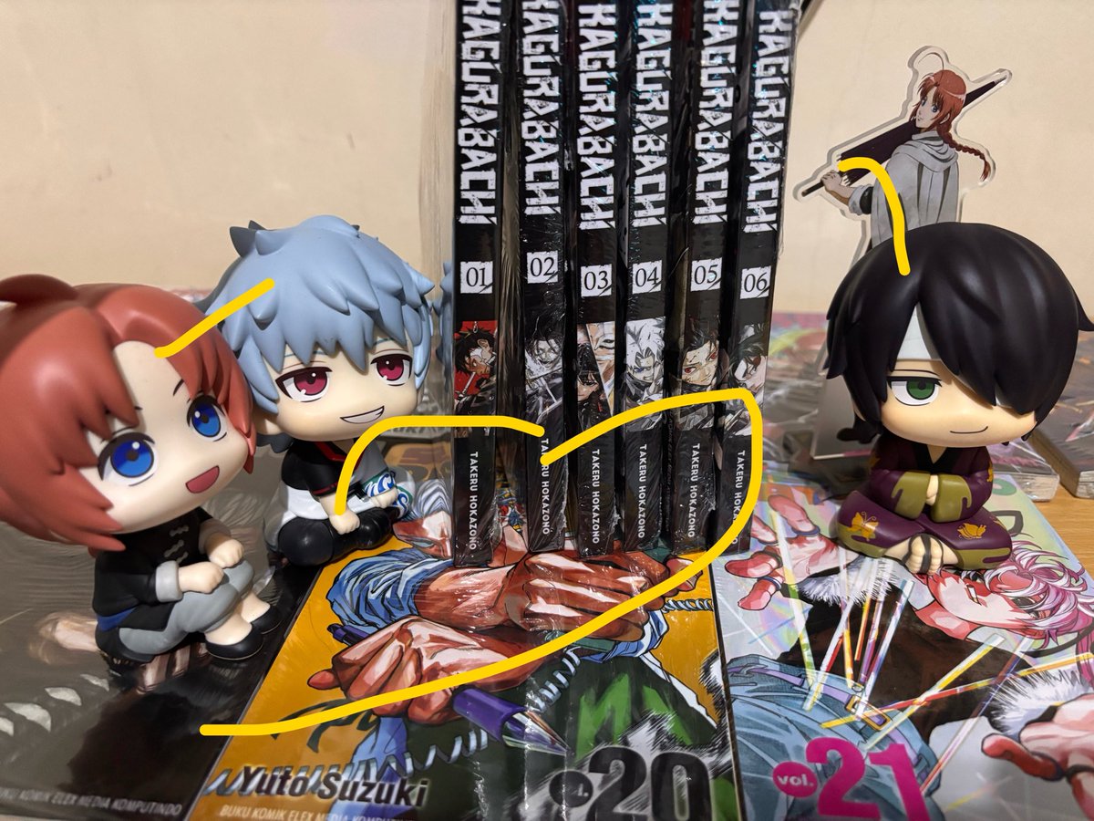 gintokiorder's tweet photo. just bought a bunch of kagurabachi manga vol 1-6😎😎 as my self reward for stay sane

also bought the newest sakamoto days volume 21, with atari cover😍

Tbh i bought earlier sakamoto days vol to complete my collection lol, since vol 6-12 are already on my bookshelf at home👀🤤 https://t.co/V7IfDUyCoQ