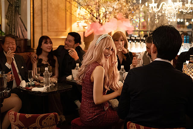 ribbon03_com's tweet photo. アスミック・エース試写会『#マジカル・シークレット・ツアー』鑑賞🎬️
悪事に手を染めずに生きてきた人間ゆえの警戒心のなさや詰めの甘さがあって終始いつバレるのかとヒヤヒヤした。なかなか幸せになれない"普通の人たち"の描き方も秀逸。
#マジカルシークレットツアーに出発 https://t.co/YBxACLi0uy