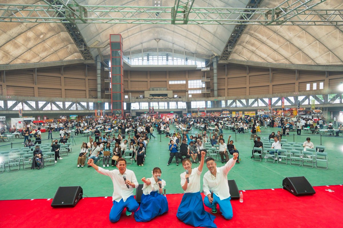 Bless_info's tweet photo. 先日の小松ドームのうまいものフェスティバルお越しになられた方、本当にありがとうございました✨✨
これからも応援よろしくお願いします😊💐
#アカペラ
#ハモリチャレンジ https://t.co/8cifqkznKO