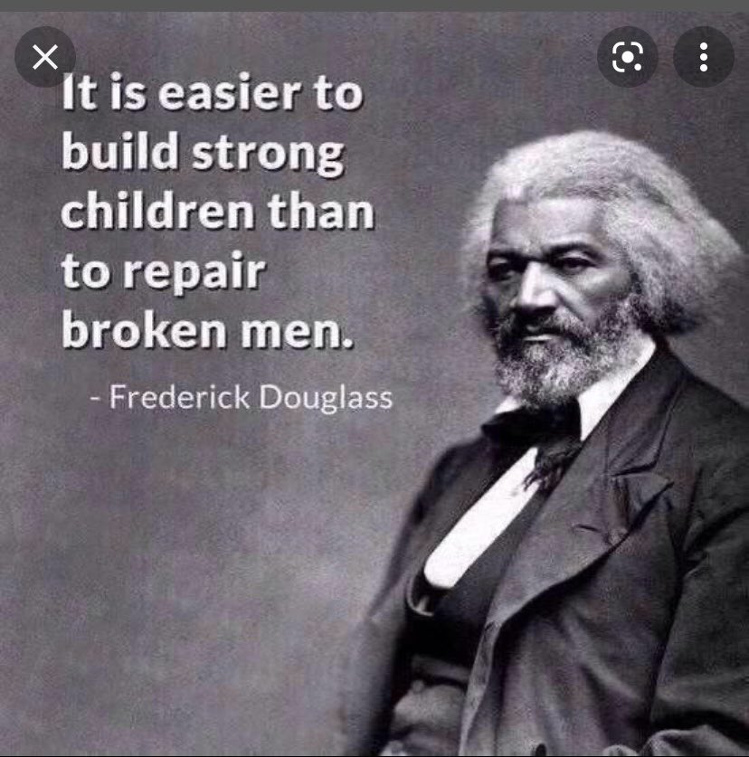 PopwhoPopwhat's tweet photo. @AmazingLucasNow negro you are the worst example of a black man or any man making excuses for stupid negro choices to keep the negro lost and confused so they can do the work the KKK that you claim to fight against. CHECK YOURSELF  This coming from a black man ! https://t.co/56213UuM4f