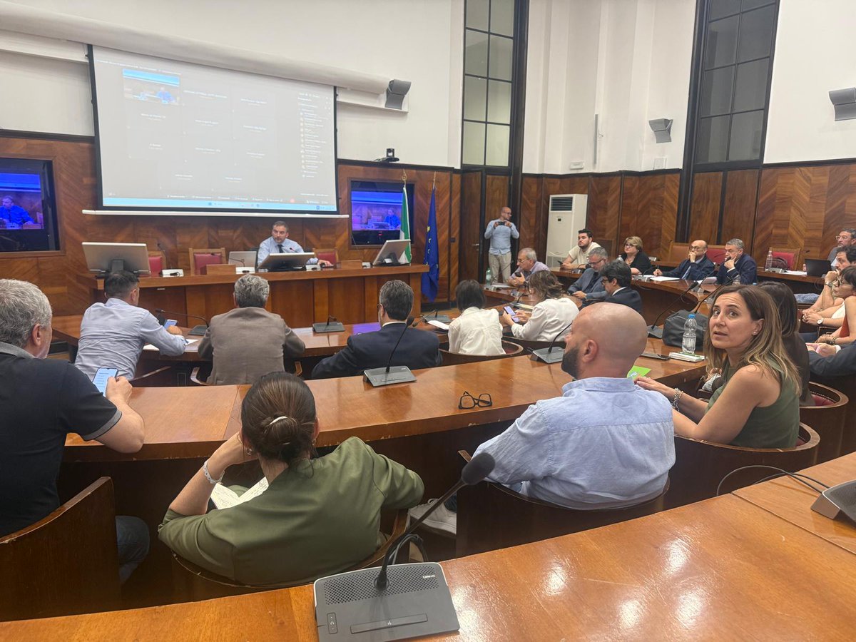 mimit_gov's tweet photo. Vertenza #CallMat #Matera | Nuovo tavolo al #MIMIT.
Massima attenzione alla situazione degli oltre 350 lavoratori coinvolti dalla riduzione delle commesse #Tim.
Obiettivo: tutelare occupazione e continuità produttiva.
Nuovo incontro il #29luglio.
https://t.co/0Debh6a9a7 https://t.co/Wth4lNwpGu