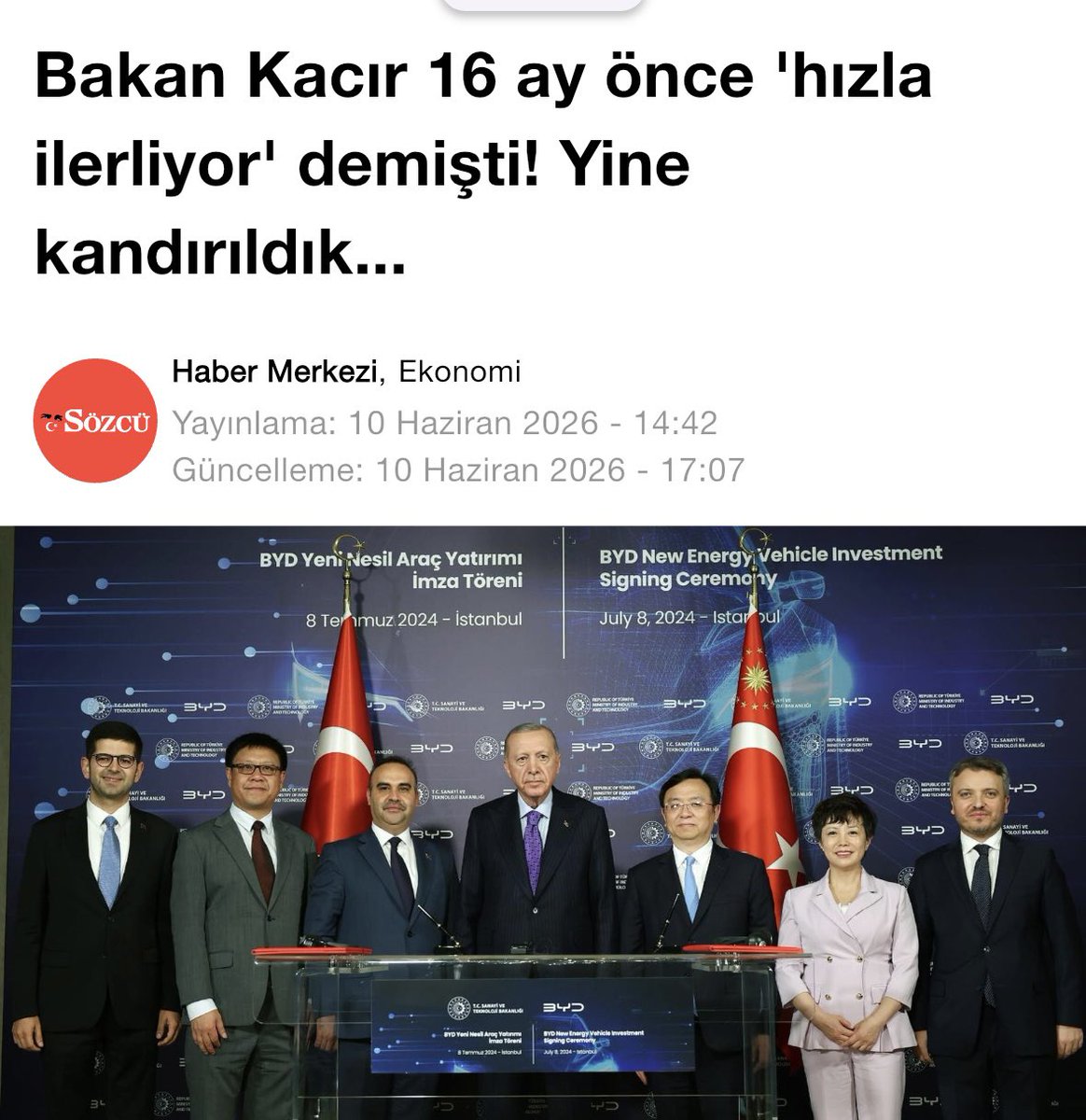 FaikTUNAY's tweet photo. CHP veya başka bir parti iktidarda olsaydı, neler söylenirdi neler! Kadrolu pespayeler klavye başına geçer, ağızlarına geleni saydırırlardı.

Muhalefeti yerden yere vuracağız, tamam. Peki ya siz? Devlet kandırılır mı? Çinliler "fabrika kuracağız" diye resmen kandırmışlar. Sanayi Bakanı o kadar iddialı konuşuyordu; hadi şimdi çıksın, iki kelime etsin!

Yazık bu ülkeye... İktidar bitmiş, muhalefet birbirini kandırıyor; iktidarı da dış güçler kandırıyor. Olan yine ülkemize ve milletimize oluyor.

Siz bu konuda ne düşünüyorsunuz?