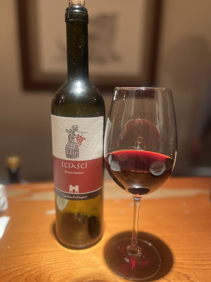 norihono's tweet photo. 組長の2杯目🍷 https://t.co/nG0Jpn7wio