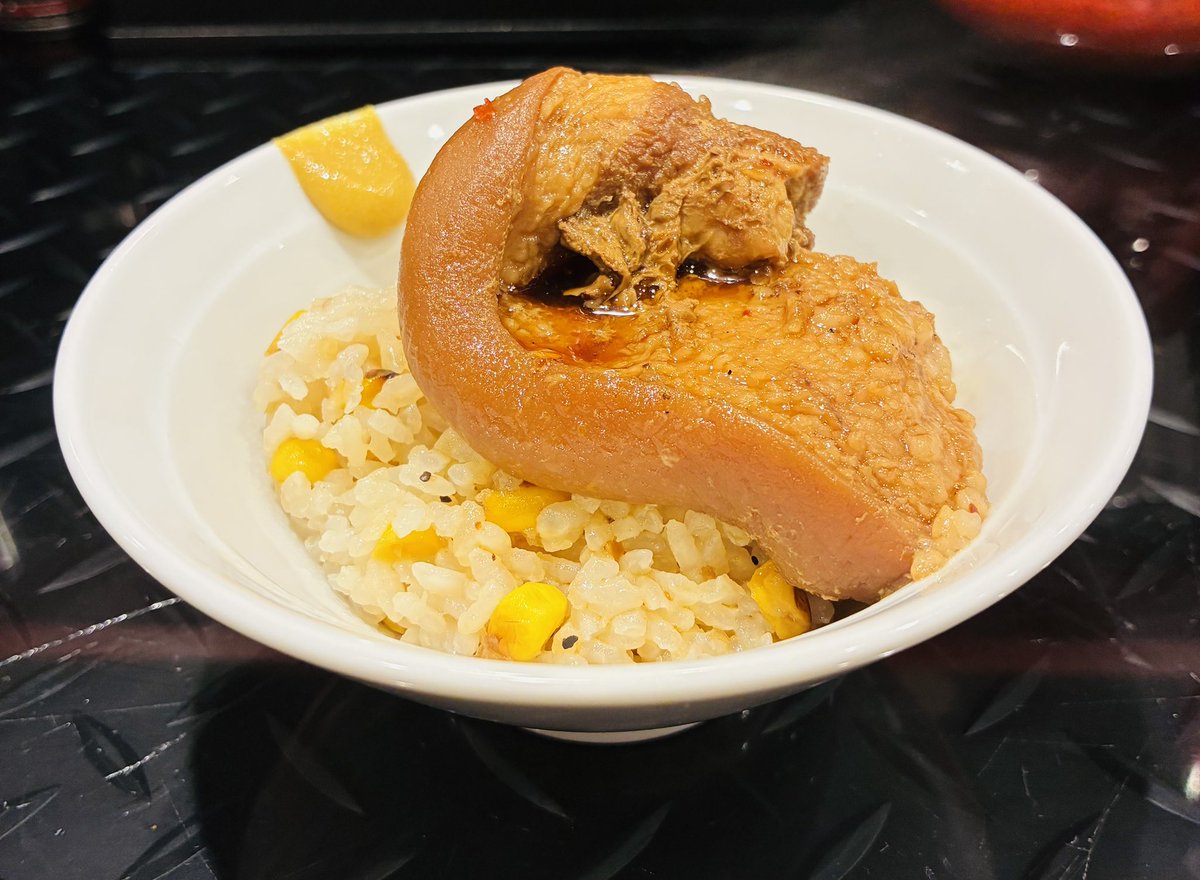 kitchenpapa1's tweet photo. 「ラーメン ❤︎ DIARY by 琉球泡盛」
blog更新しました
ﾆﾕｰﾄｰｷｮｰﾐｸｽﾁｬｰﾇｰﾄﾞﾙ八咫烏CHIKA RABO
３度上のHAMO for J
冷製 鱧と生海苔の利休ラーメン 
https://t.co/VOu8EwX8Pg
#八咫烏 #限定ラーメン #鱧 https://t.co/pyYCW10Ngp
