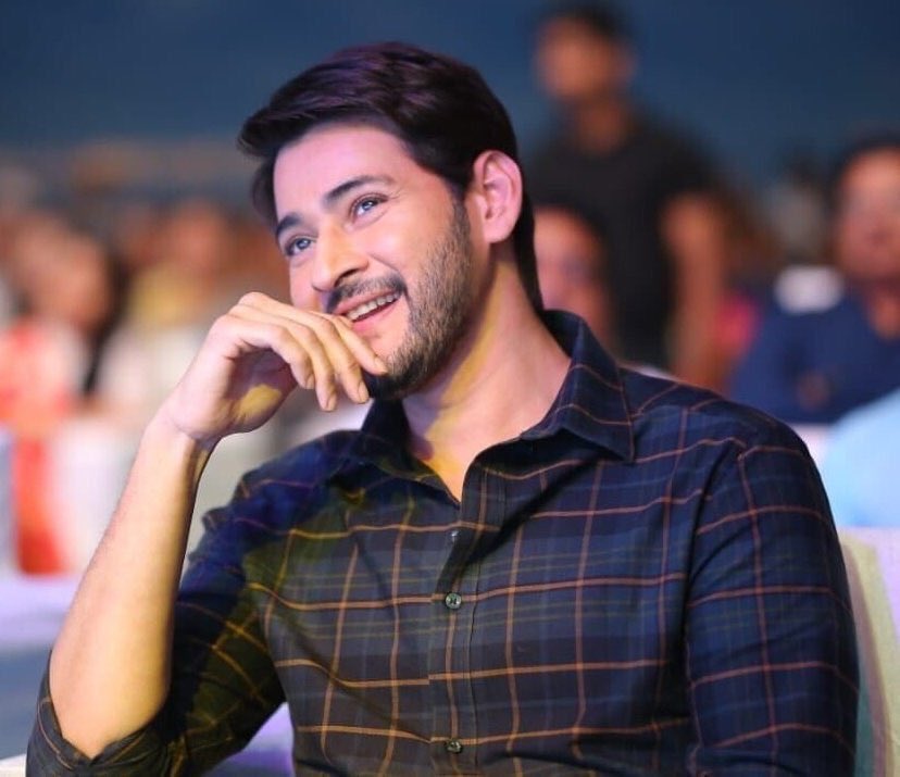 _VardhanDHFM_'s tweet photo. JUNE 10th SPECIAL ♥️

8 years ago at this time, Superstar @urstrulyMahesh broke the internet with his new look, leaving no room for criticism 🦁 

#MaheshBabu | #Varanasi 
#SSMBSwag | #OnThisDay https://t.co/pNUcFsRq4Y