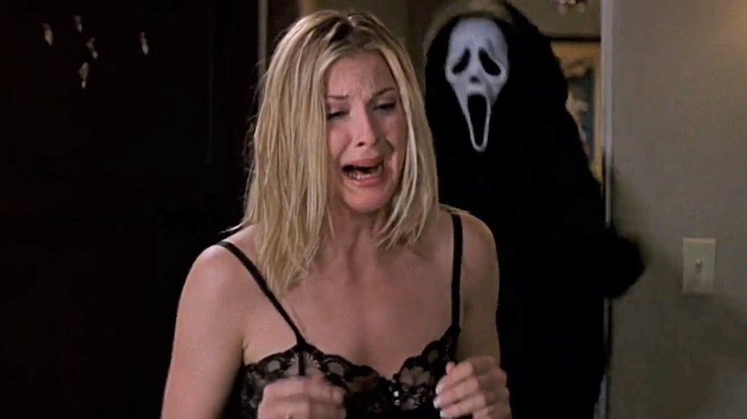 slshrs's tweet photo. impossível negar que scream ganha quando o assunto é aberturas icônicas https://t.co/afTVqQvnFx