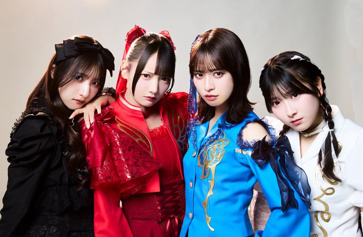io____love's tweet photo. @purple_669 ちがいすぎてしぬう https://t.co/wmc4U4P3Mu