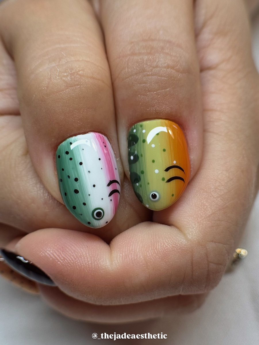 _jadeaesthetic's tweet photo. Fish nails 🐠 

Socials linked in bio! #nails #nailart #nailinspo https://t.co/UwFQpL49WG