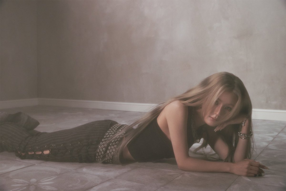 petalsitzy's tweet photo. these picsss 😵‍💫😵‍💫😵‍💫😵‍💫😵‍💫 https://t.co/rlEyjICGWF
