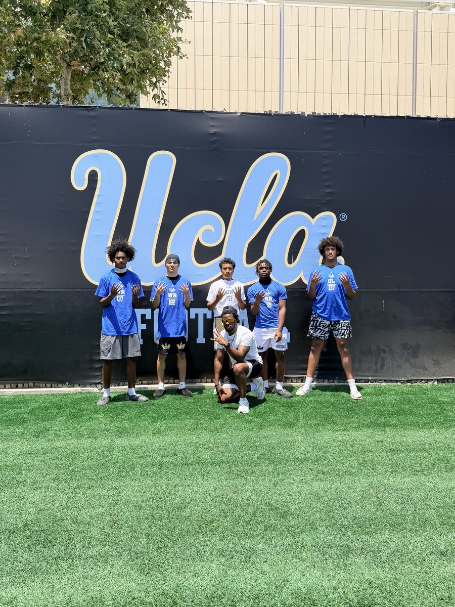 RegJones20's tweet photo. S/O to @UCLAFootball for taking the time to host and evaluate our boys. 
✅3 of them were offered by the UCLA staff:
OL, @Xavier__Berry (2029)
DB, @Marquistovia1 (2029)
DB, @DashJones2_  (2030)

#ThisIsHEIR 👑 // #BowDown 👑 // #CrownsUp 👑 // #HeirFootball 👑  //#HeirBoyz 🗣👑 // #HeirApexPredators 😈👑